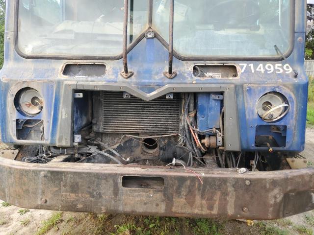 2014 MACK 600 MRU600 - TRUCKS SEMI TRUCK