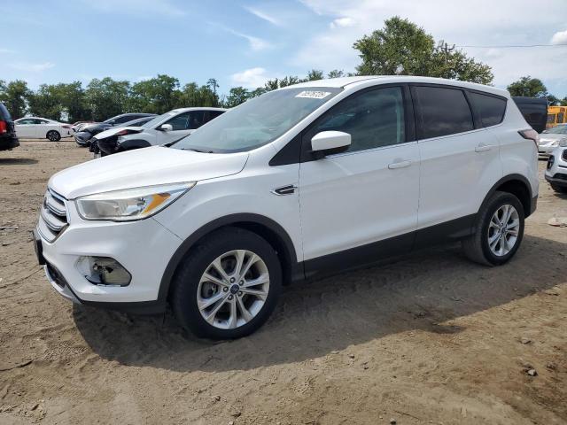 Паркетники FORD ESCAPE 2017 Белы