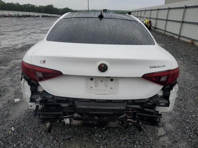  ALFA ROMEO GIULIA 2019 Белы