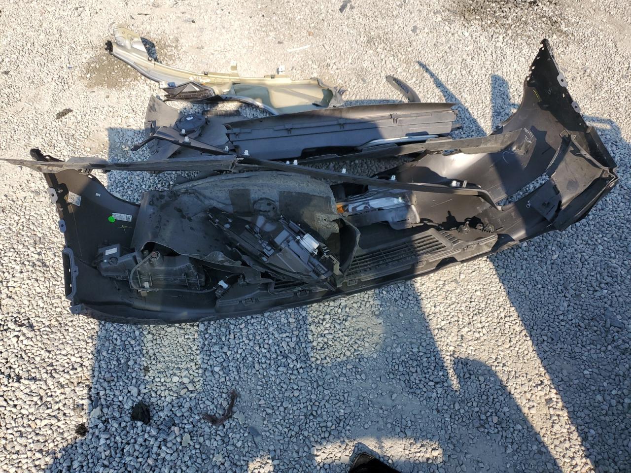 2025 Tesla Model Y VIN: 7SAYGAEE9SF271249 Lot: 67150265