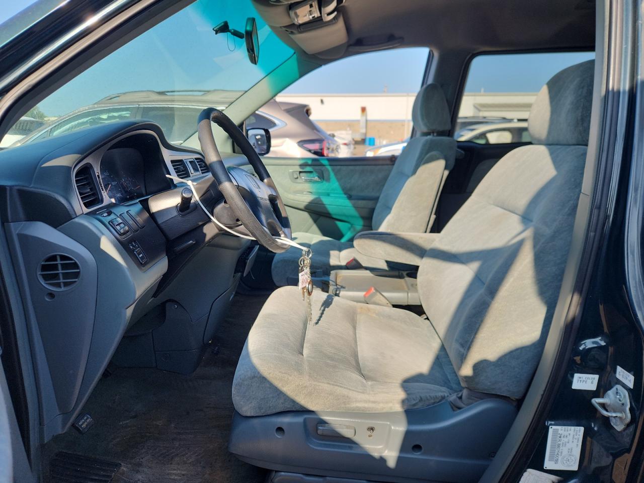 2000 Honda Odyssey Ex VIN: 2HKRL1860YH001189 Lot: 67992335