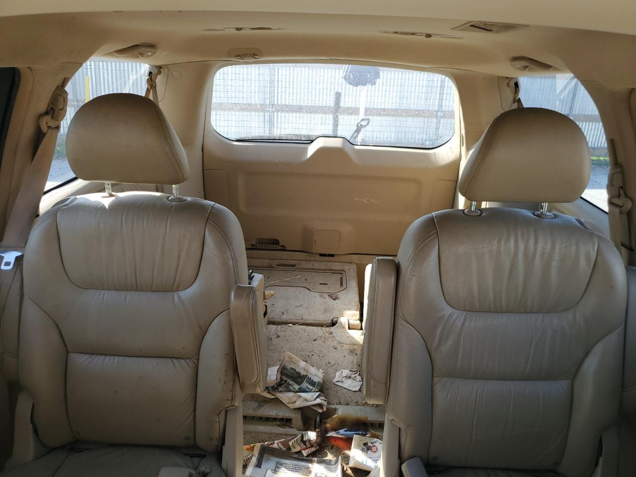 2005 Honda Odyssey Exl VIN: 5FNRL38605B416454 Lot: 68741175