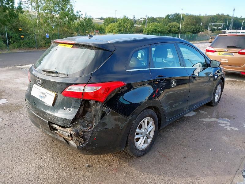 2017 HYUNDAI I30 SE