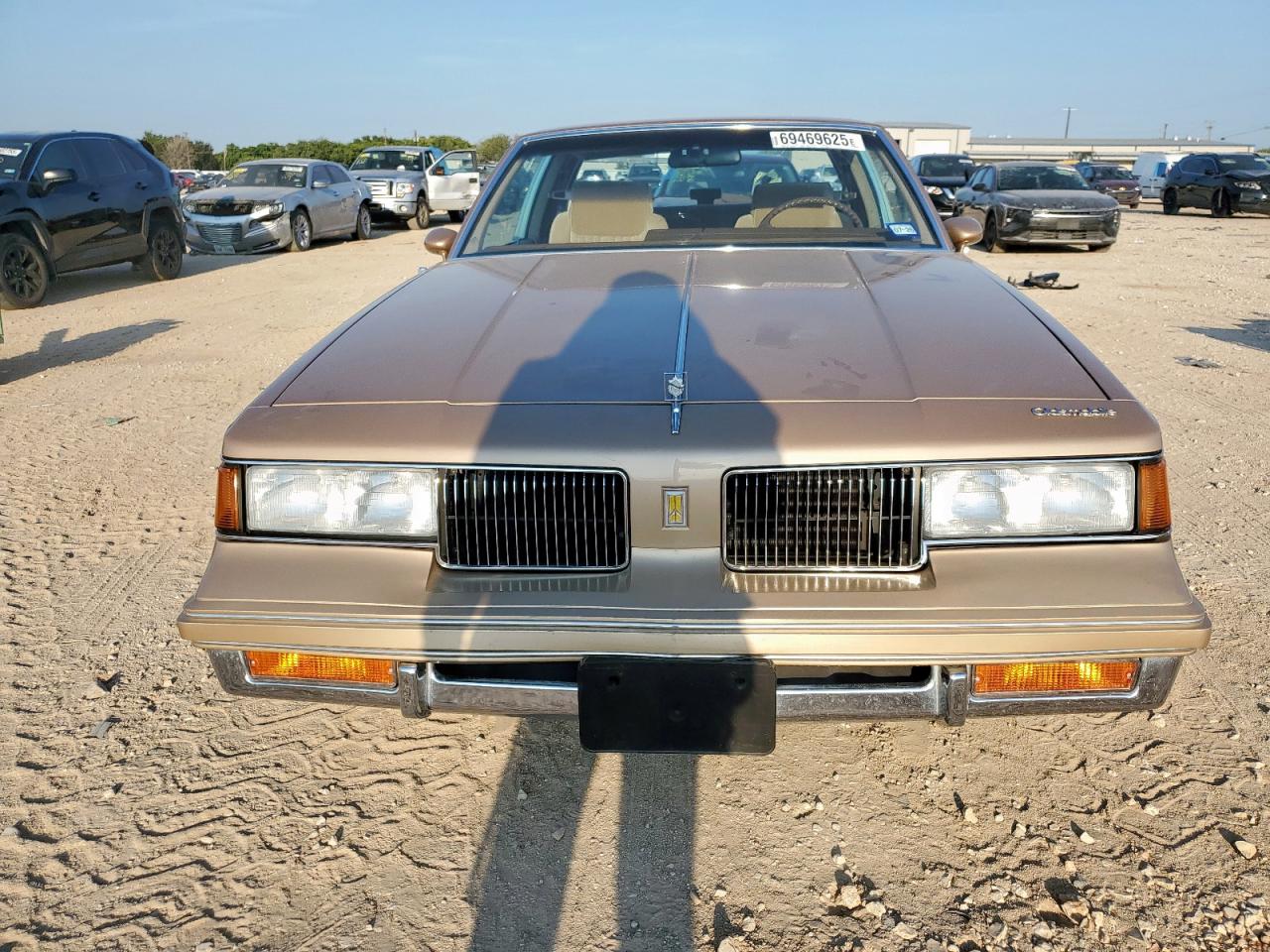 1987 Oldsmobile Cutlass Supreme VIN: 1G3GR11A1HP325003 Lot: 69469625