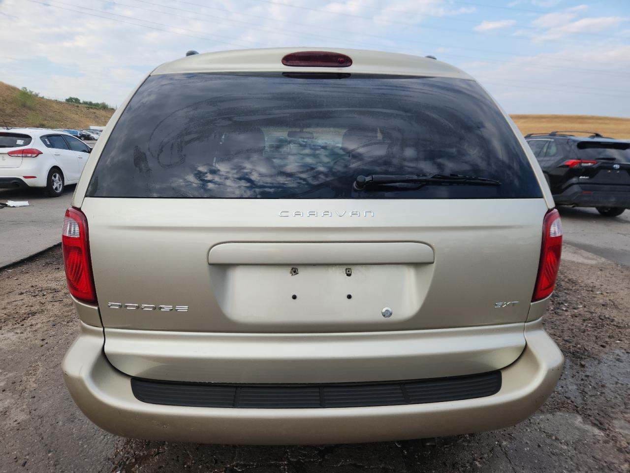 2005 Dodge Caravan Sxt VIN: 1D4GP45RX5B311118 Lot: 69861705