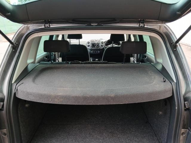 2013 VOLKSWAGEN TIGUAN SE