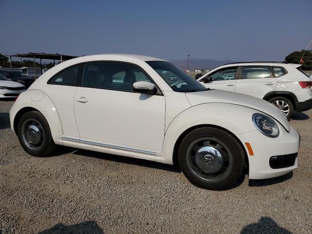  VOLKSWAGEN BEETLE 2012 Biały