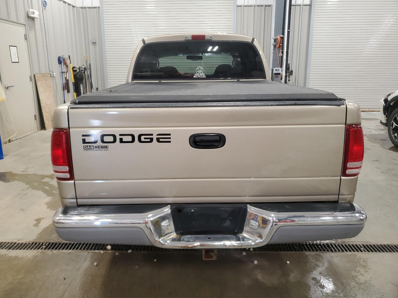 2002 Dodge Dakota Quad Slt VIN: 1B7HL48N22S553709 Lot: 67947795