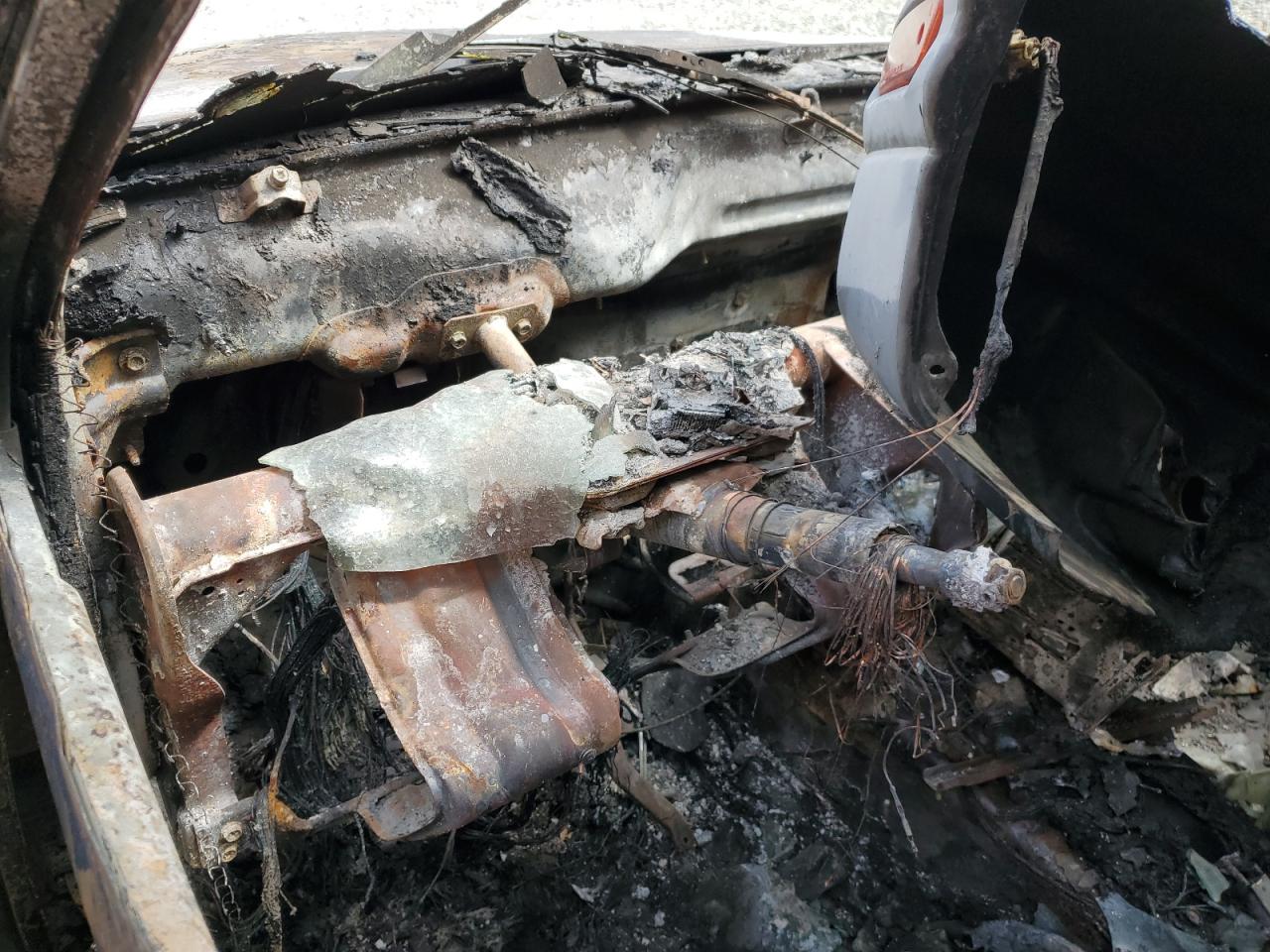 2002 Chevrolet Tracker VIN: 2CNBE13C126907111 Lot: 68773195