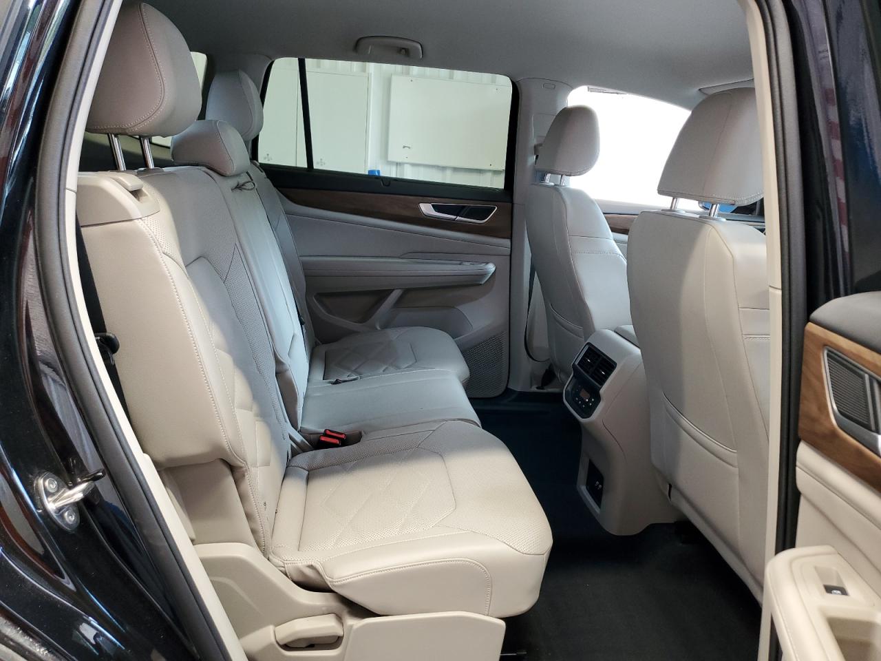 2024 Volkswagen Atlas Se VIN: 1V2HR2CA6RC605790 Lot: 70090705