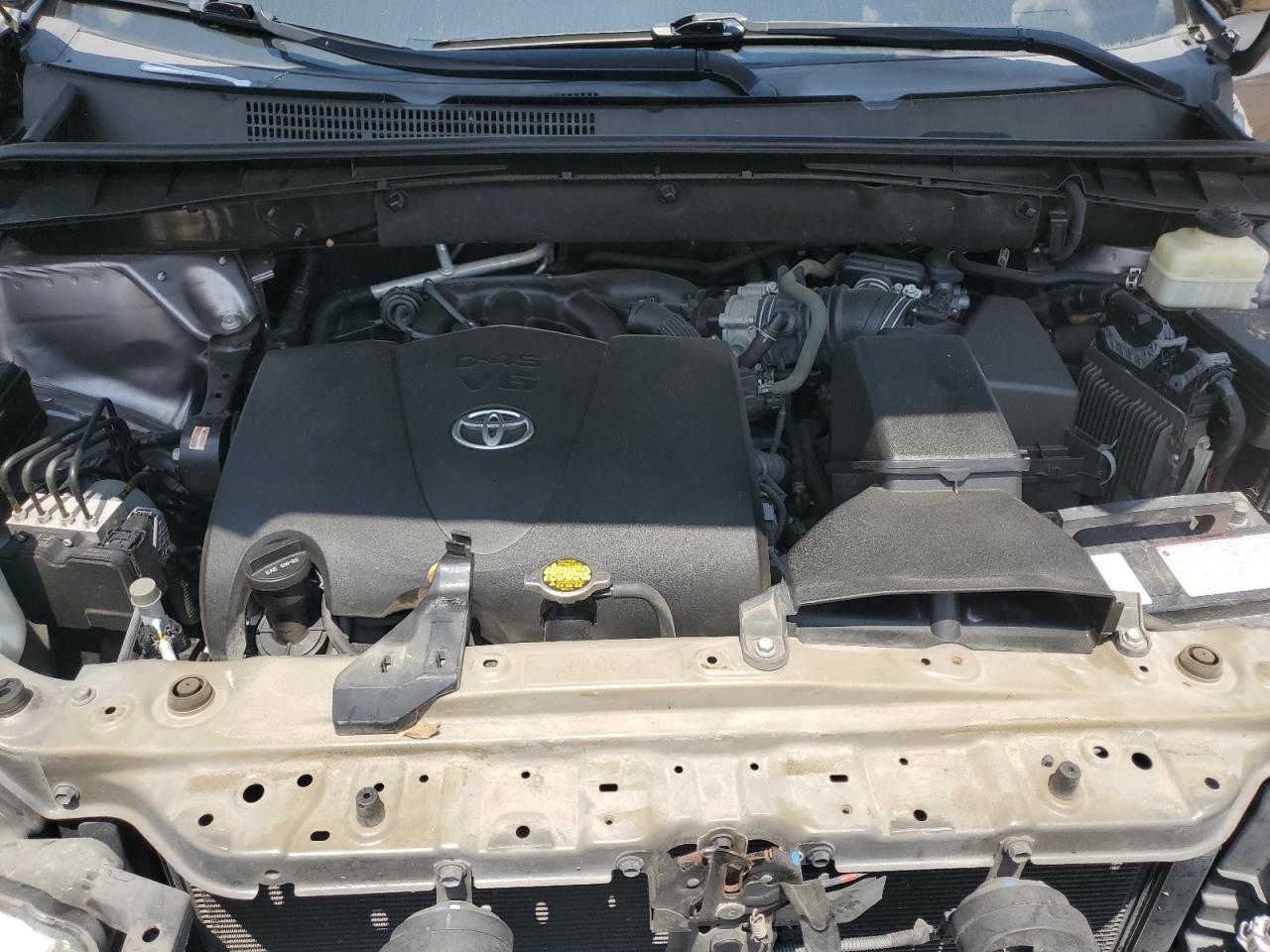 2017 Toyota Highlander Le VIN: 5TDZZRFH8HS190556 Lot: 68165345