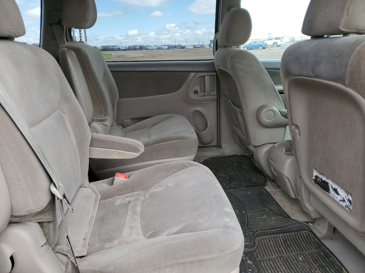 2004 Toyota Sienna Ce VIN: 5TDZA23C04S191878 Lot: 69263095