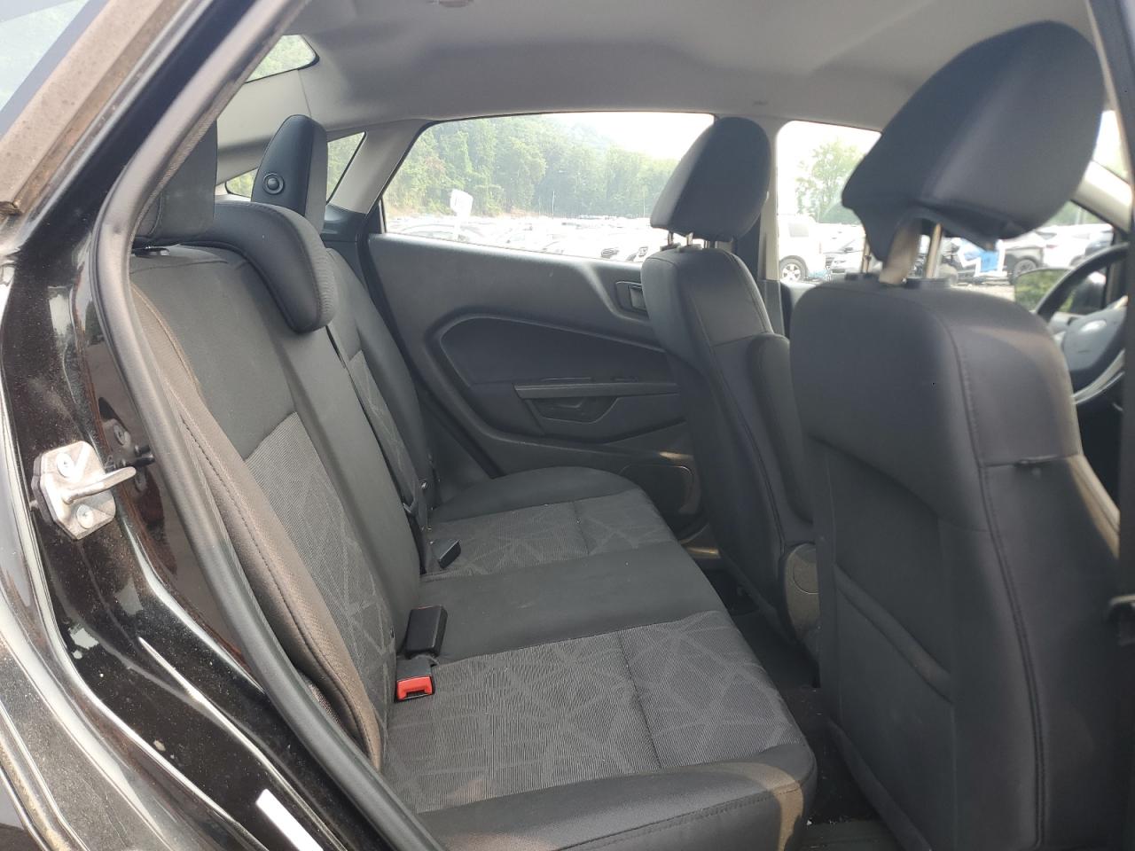 3FADP4BJ8DM227021 2013 Ford Fiesta Se