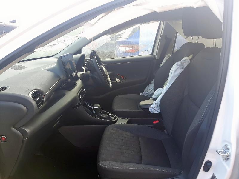 2024 TOYOTA YARIS DESIGN HEV CVT 