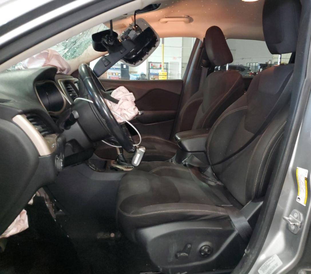 2015 Jeep Cherokee Latitude VIN: 1C4PJLCB5FW720667 Lot: 67416645