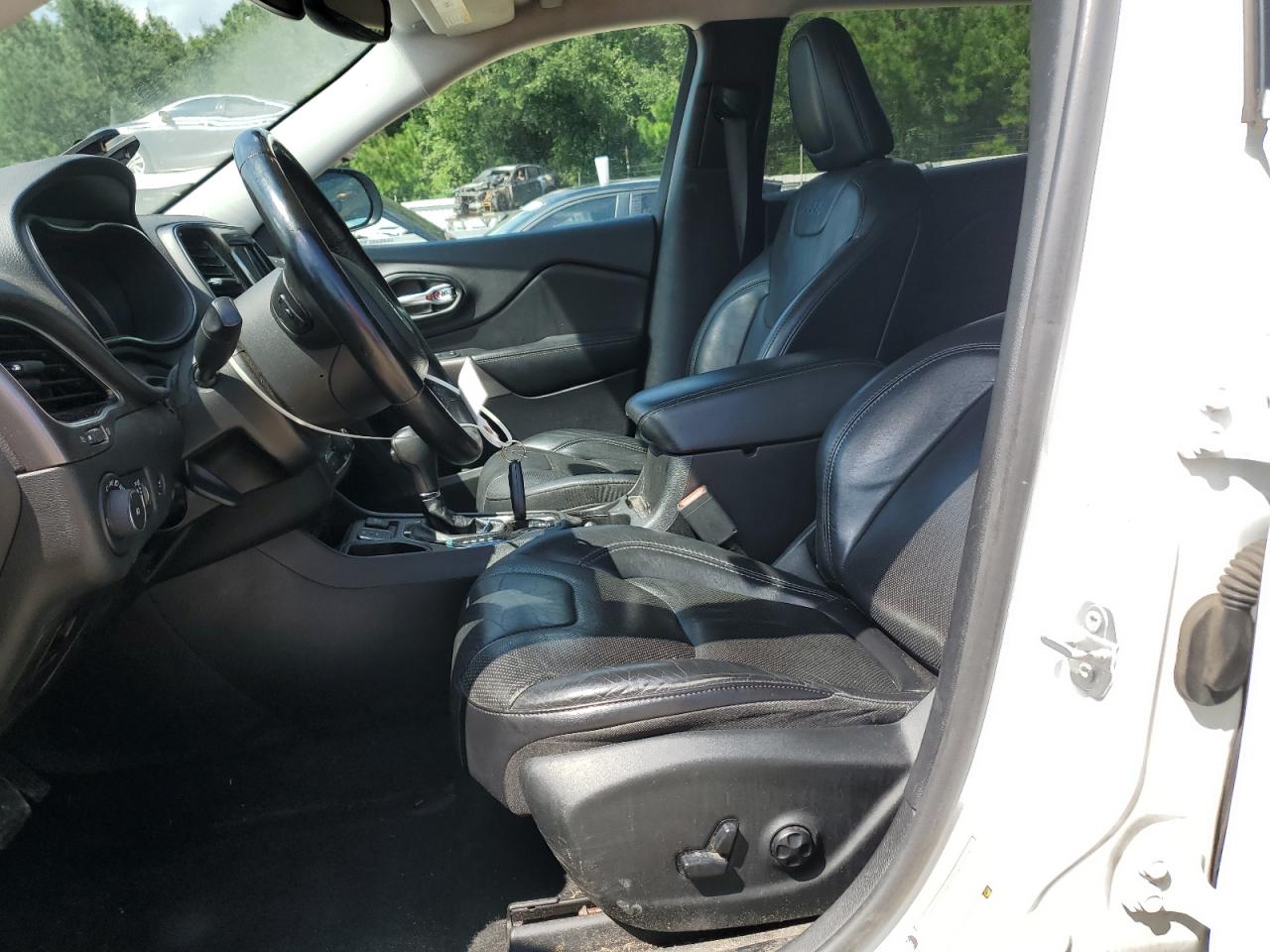 2019 Jeep Cherokee Limited VIN: 1C4PJLDBXKD300567 Lot: 68641725