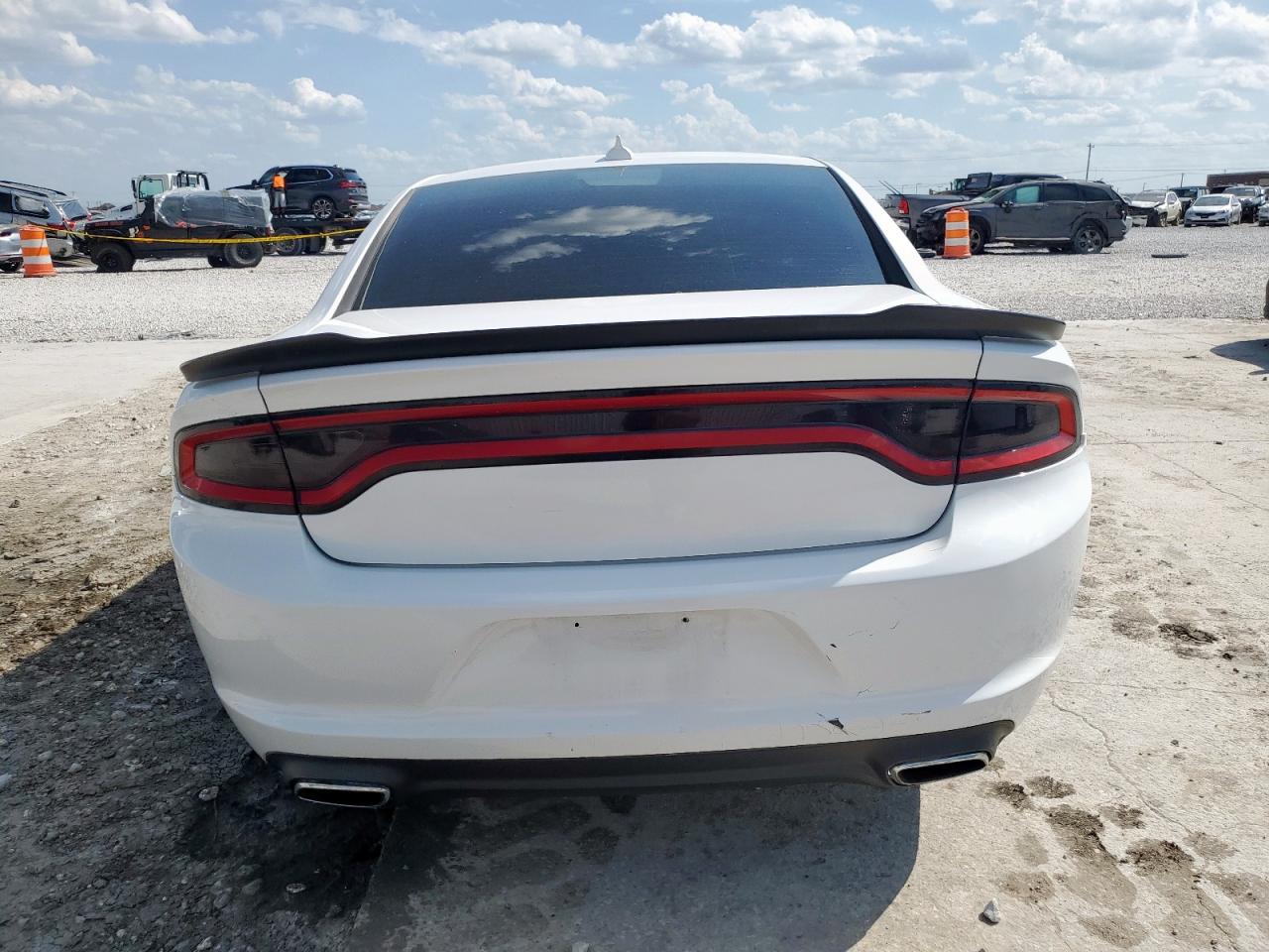 2015 Dodge Charger Sxt VIN: 2C3CDXHG8FH814840 Lot: 70679965