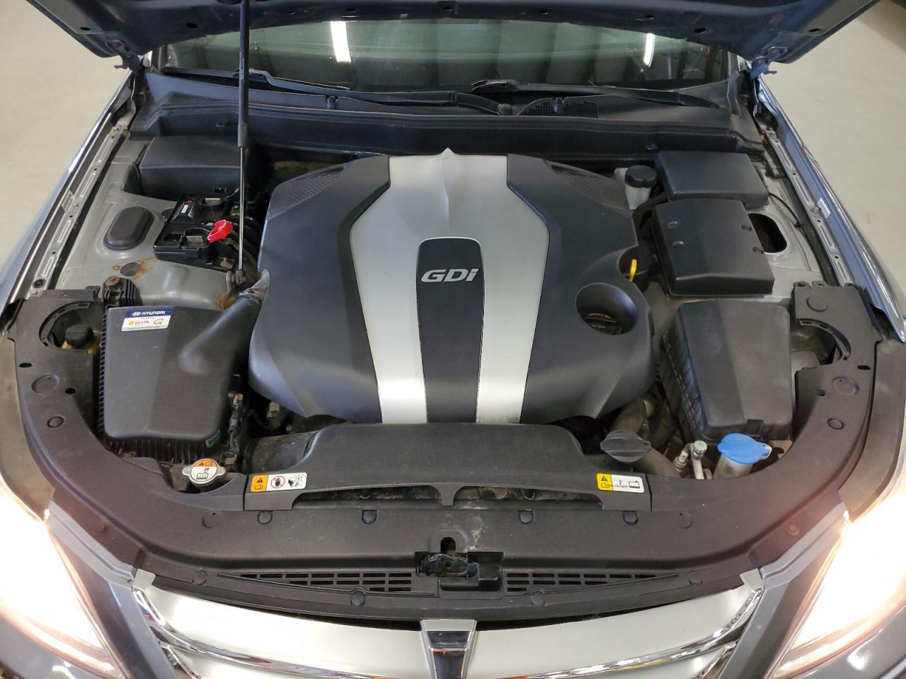 2014 Hyundai Genesis 3.8L VIN: KMHGC4DD8EU263360 Lot: 70510335