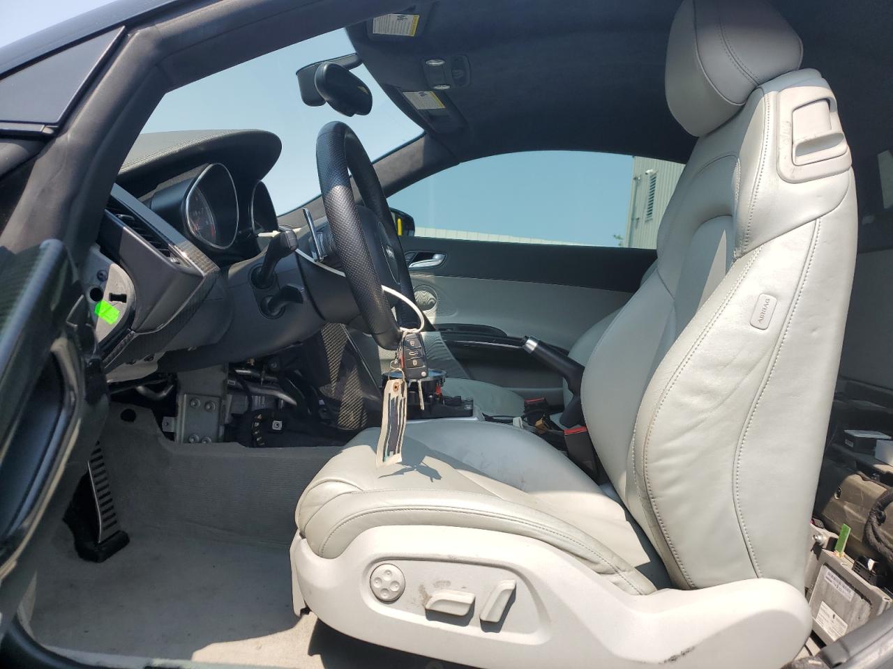 2014 Audi R8 4.2 Quattro VIN: WUAFUAFG6EN000218 Lot: 67899065