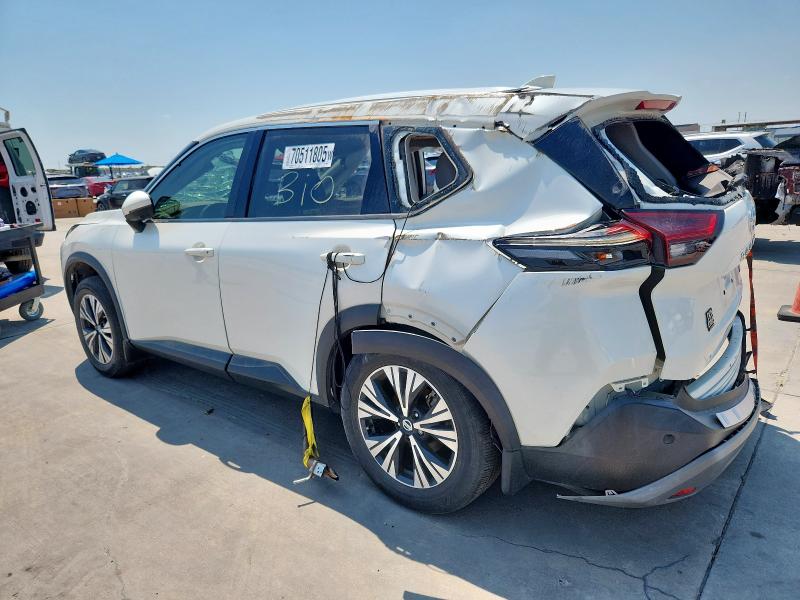  NISSAN ROGUE 2021 Белы