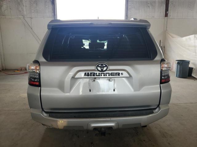  TOYOTA 4RUNNER 2018 Серебристый