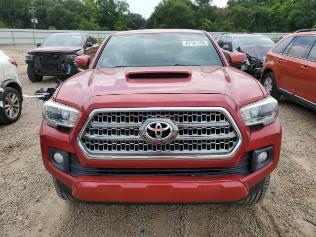  TOYOTA TACOMA 2017 Czerwony