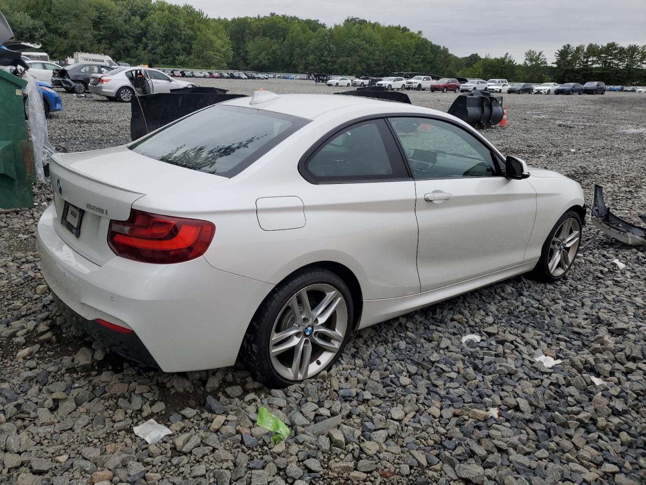 Фото: WBA1G9C58GV598523