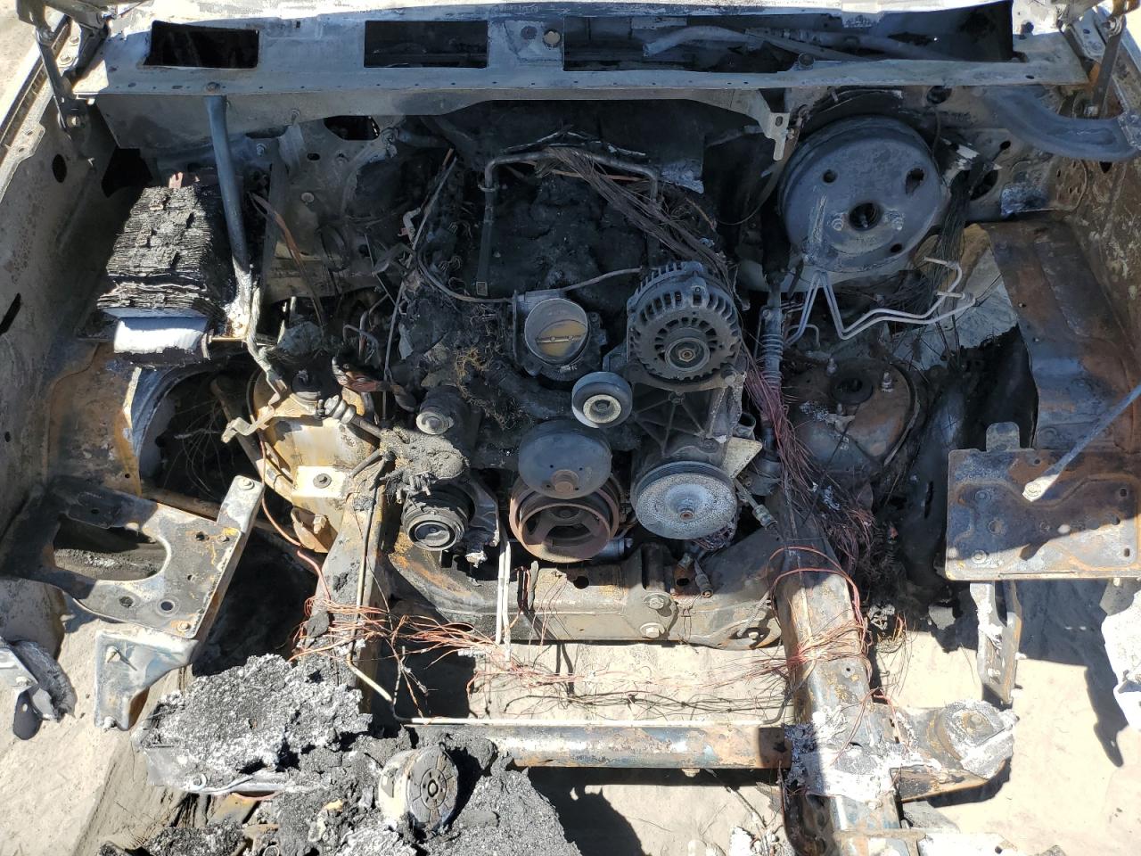 2007 GMC Yukon VIN: 1GKFC13J27R199879 Lot: 68910815