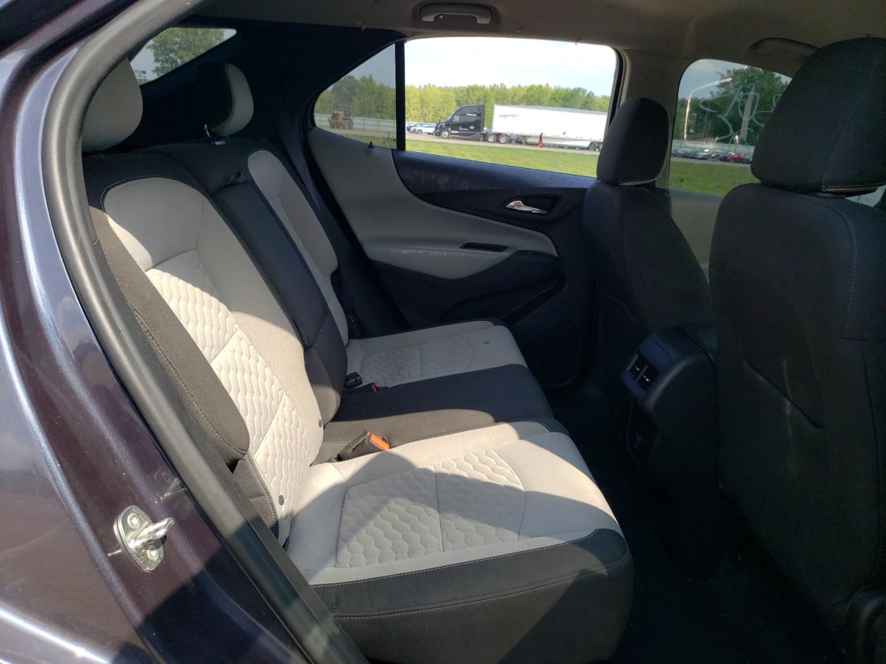 2018 Chevrolet Equinox Ls VIN: 3GNAXHEV8JS621670 Lot: 69202355