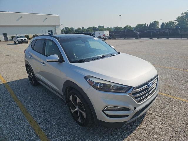 Parquets HYUNDAI TUCSON 2017 Srebrny
