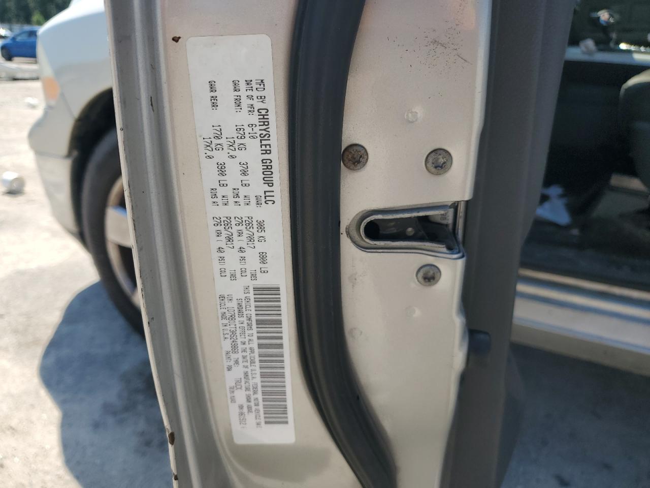 2010 Dodge Ram 1500 VIN: 1D7RB1CT3AS249868 Lot: 69944735