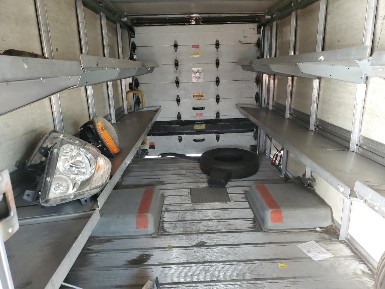 2015 Isuzu Npr VIN: JALB4T17XF7W00081 Lot: 69082865