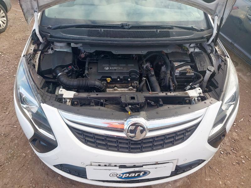 2014 VAUXHALL ZAFIRA SE