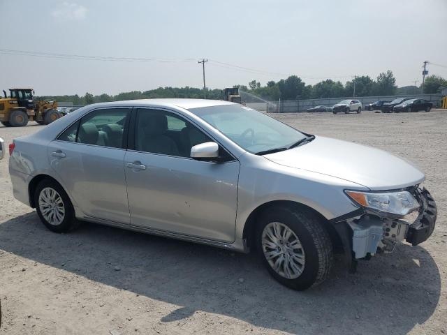  TOYOTA CAMRY 2012 Srebrny