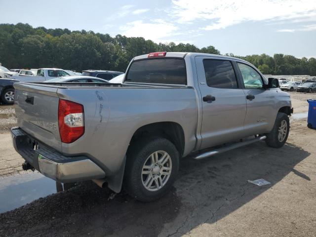  TOYOTA TUNDRA 2017 Серебристый