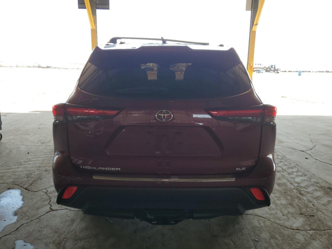 2022 Toyota Highlander Xle VIN: 5TDHZRAH7NS136034 Lot: 68118095