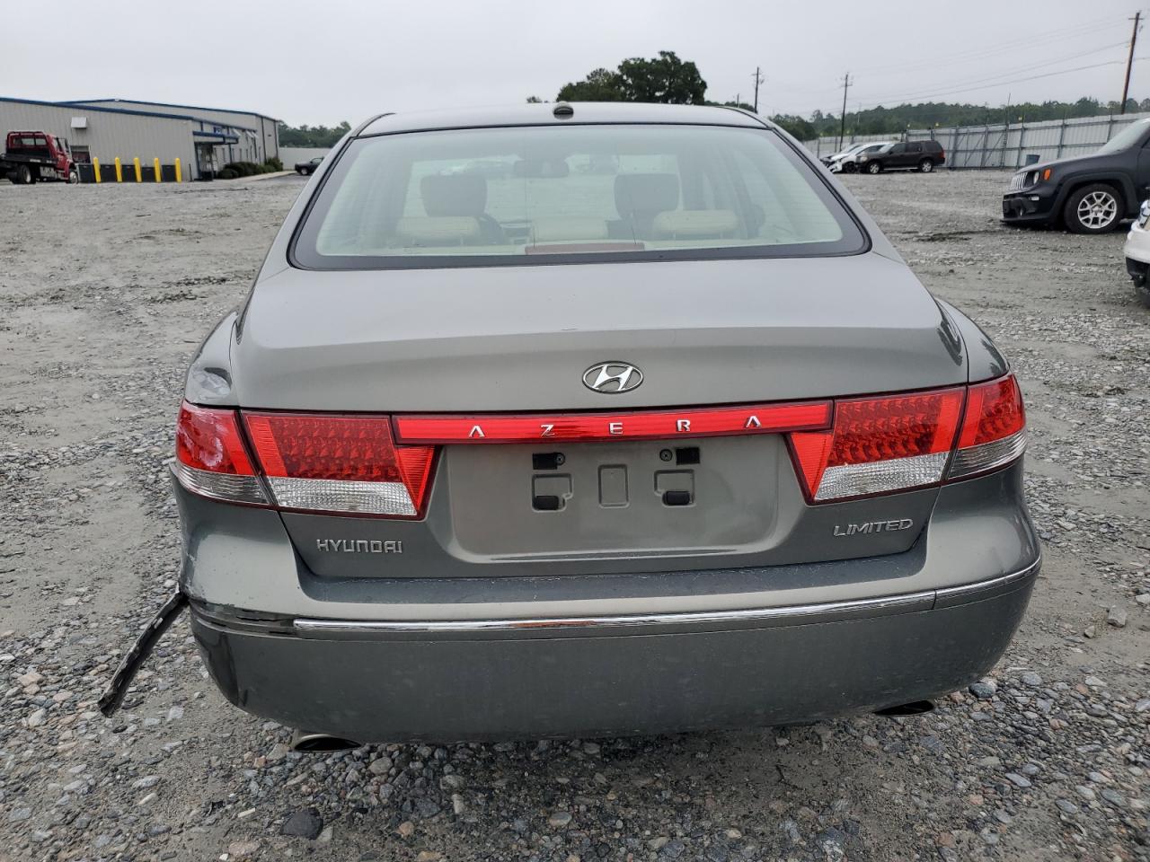 2008 Hyundai Azera Se VIN: KMHFC46F38A258907 Lot: 64790405
