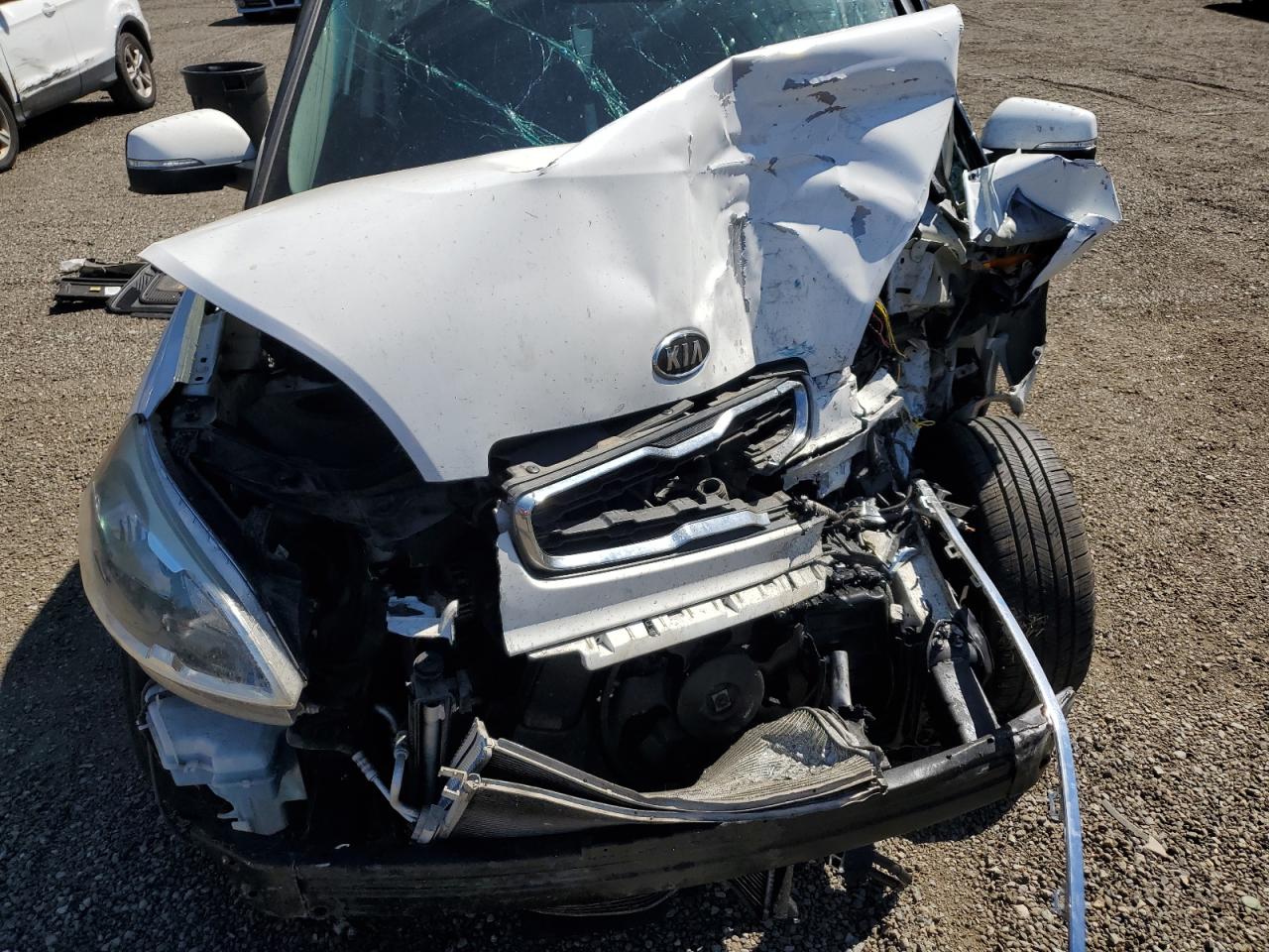 2012 Kia Soul + VIN: KNDJT2A61C7471239 Lot: 68710265