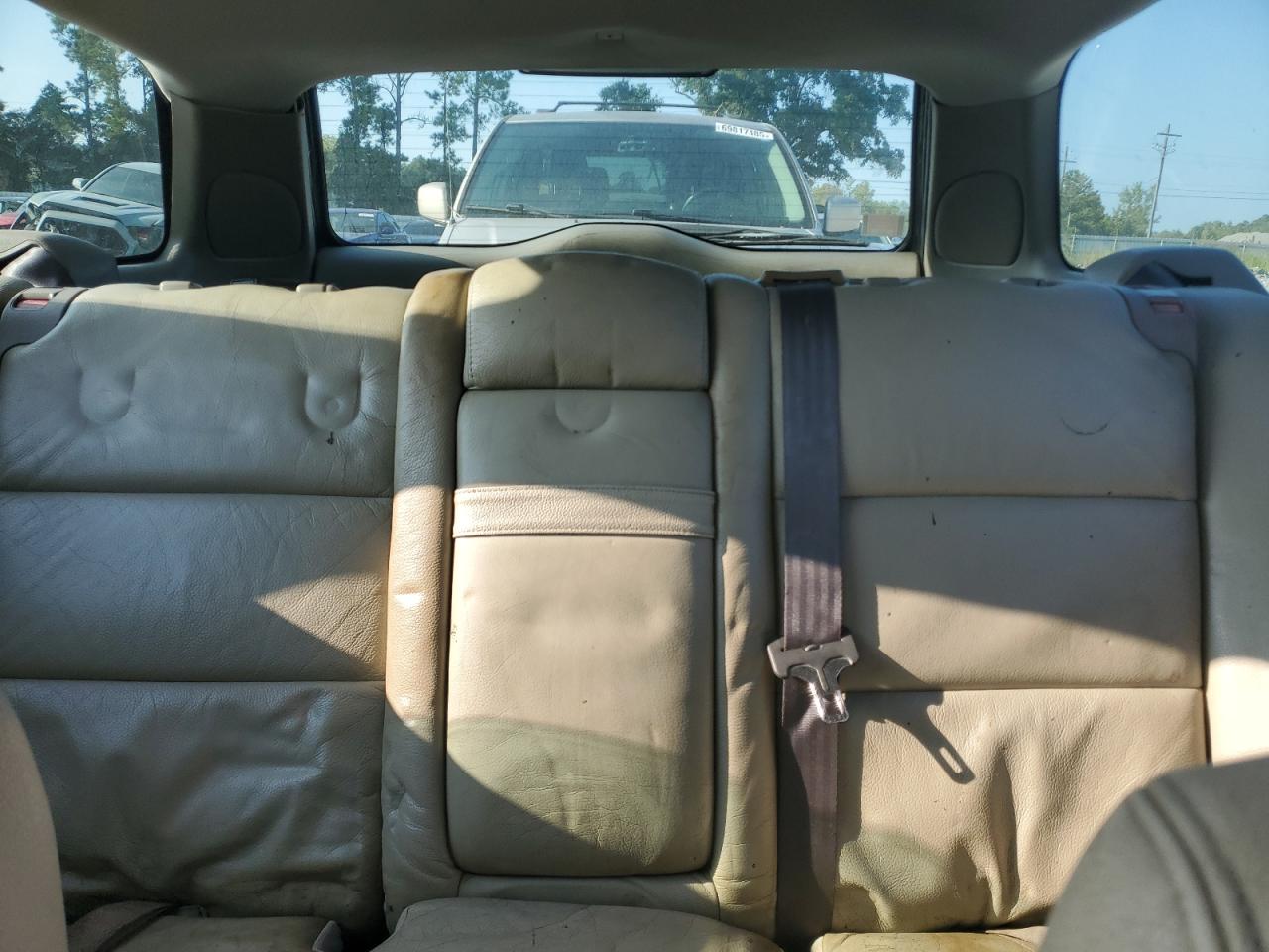 2004 Volvo V40 1.9T VIN: YV1VW27544F033744 Lot: 69582455