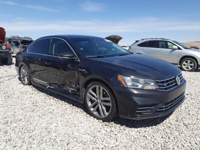 VOLKSWAGEN PASSAT 2017 Черный