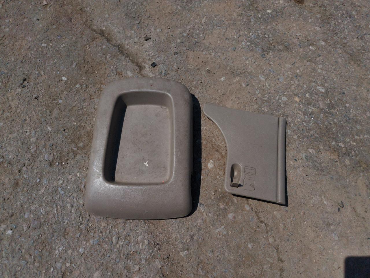 2005 Chevrolet Tahoe C1500 VIN: 1GNEC13T45R210040 Lot: 67684965