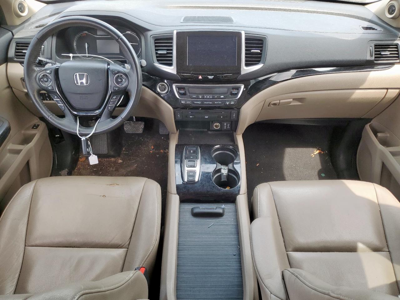 2017 Honda Pilot Touring VIN: 5FNYF6H90HB000231 Lot: 70874615