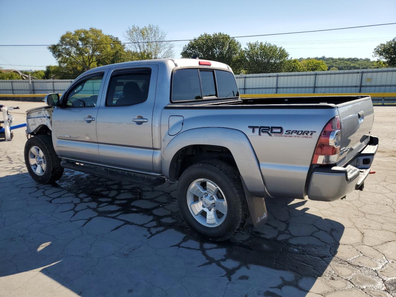 2015 Toyota Tacoma Double Cab silver null gas 3TMLU4EN1FM178647 photo #3