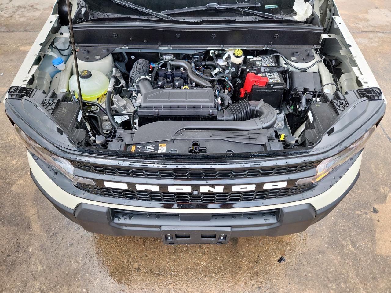 2025 Ford Bronco Sport Outer Banks VIN: 3FMCR9CN9SRE63221 Lot: 69815485