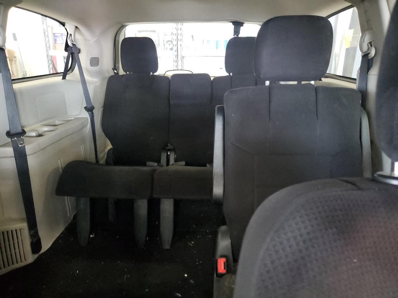 2011 Chrysler Town & Country Touring VIN: 2A4RR5DG9BR702385 Lot: 66949765