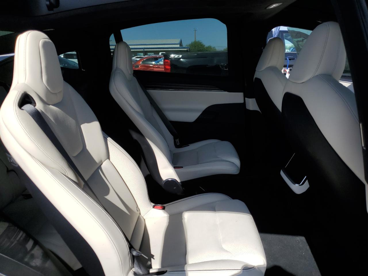 2022 Tesla Model X VIN: 7SAXCBE60NF334071 Lot: 69311805