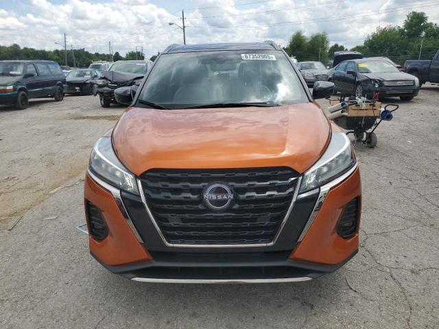  NISSAN KICKS 2024 Orange