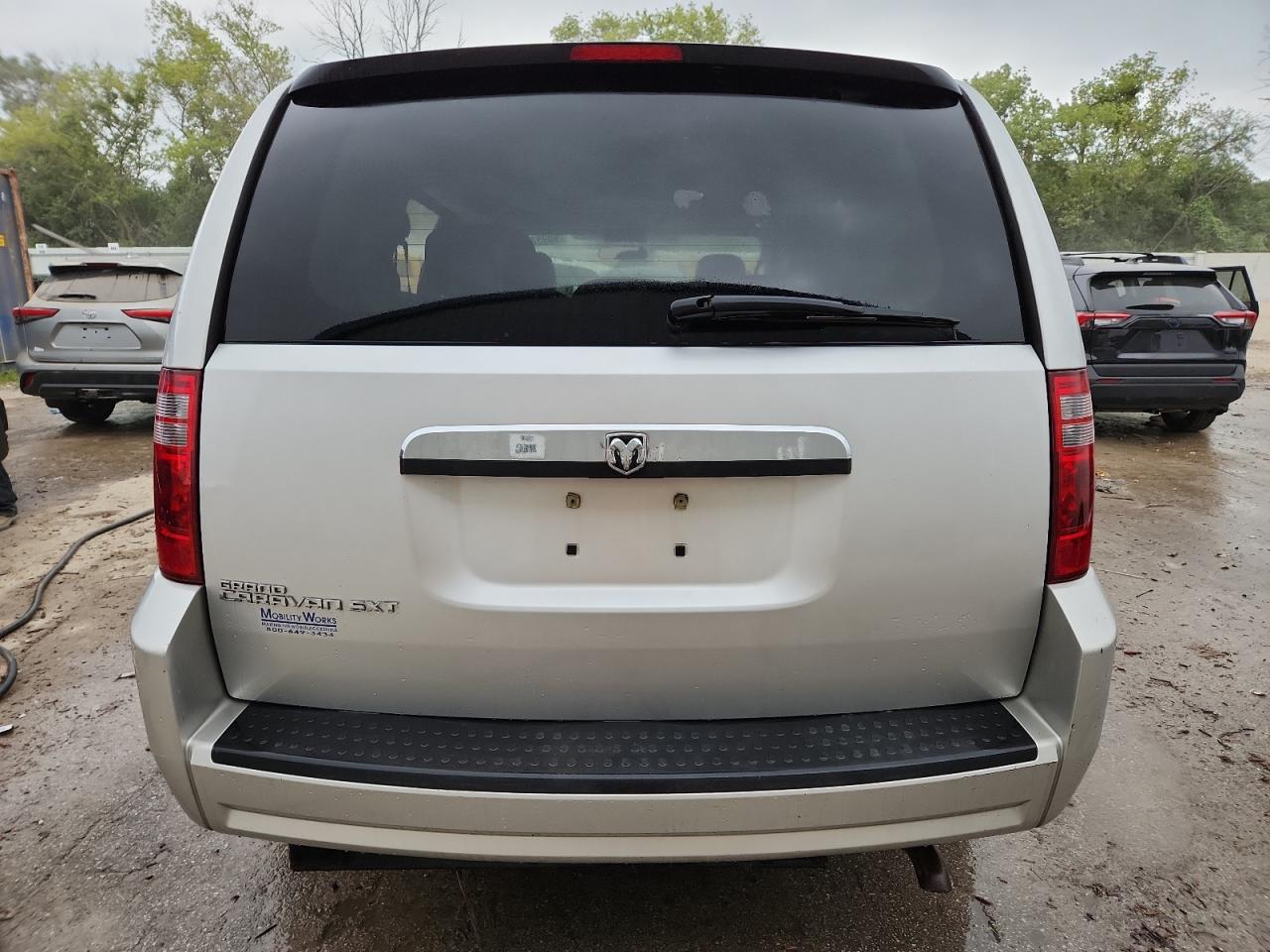 2008 Dodge Grand Caravan Sxt VIN: 1D8HN54P98B181092 Lot: 68957315