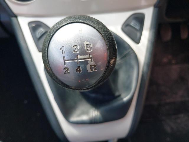 2013 FORD KA ZETEC