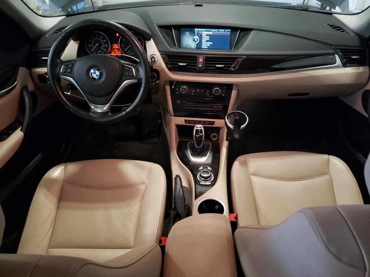 2015 BMW X1 xDrive28I VIN: WBAVL1C55FVY40276 Lot: 68552815